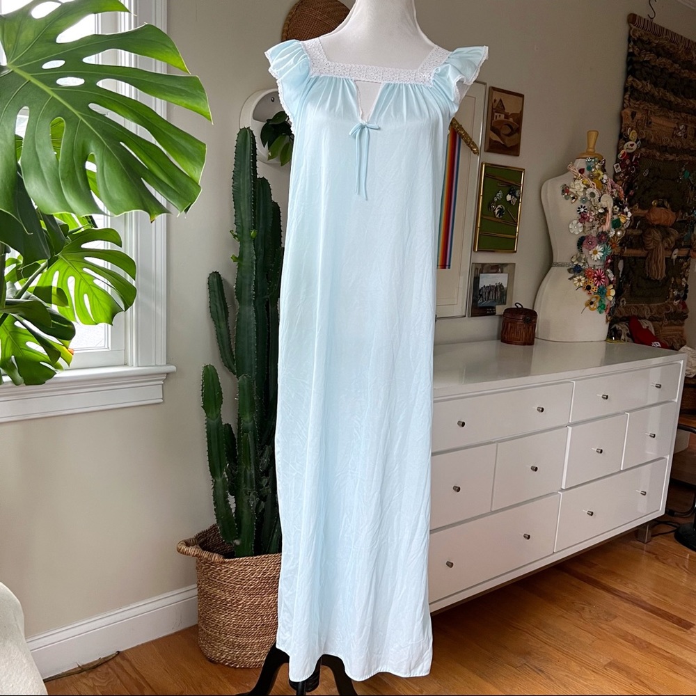 Vintage 70s Nightgown Full Length Nylon Ruffle Sleeve Sidney Bernstein - Picture 1 of 10